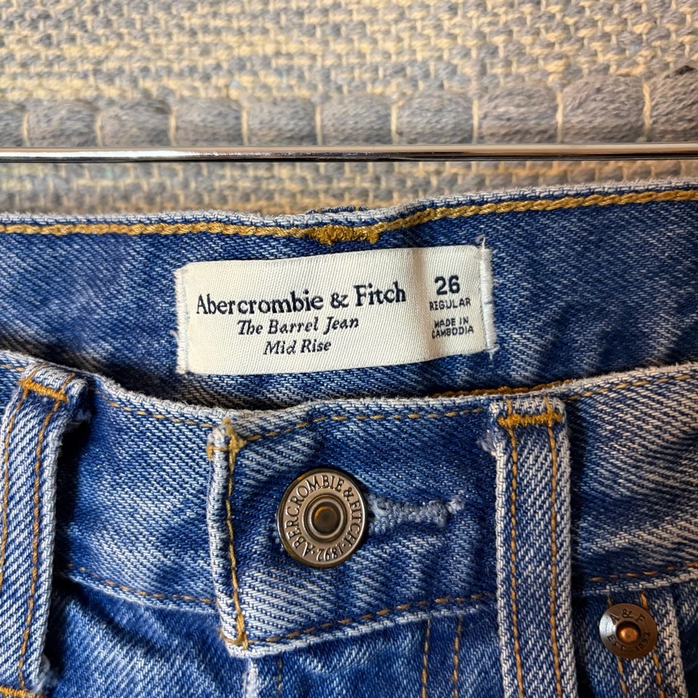 Abercrombie The Barrel Jean Mid Rise size 26 - Picture 6 of 6